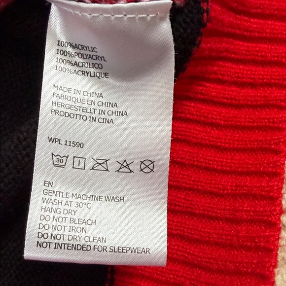 Festive Red and Black Dap Santa Sweater - Picture 3 of 4